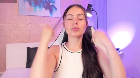 Snapshot of magic_fernanda chatting on 02/04/25, 08:49 Fer online show from 02/04/25, 08:49