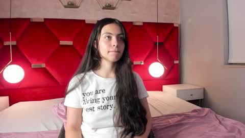 Snapshot of magic_fernanda chatting on 02/05/25, 09:40 Fer online show from 02/05/25, 09:40