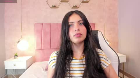 Snapshot of magic_fernanda chatting on 03/04/25, 08:38 Fer online show from 03/04/25, 08:38