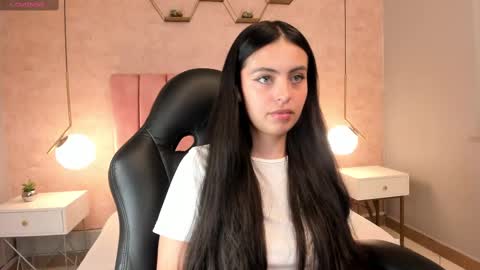 Snapshot of magic_fernanda chatting on 03/05/25, 11:16 Fer online show from 03/05/25, 11:16