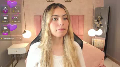 Snapshot of magic_fernanda chatting on 09/18/25, 09:50 Fer online show from 09/18/25, 09:50