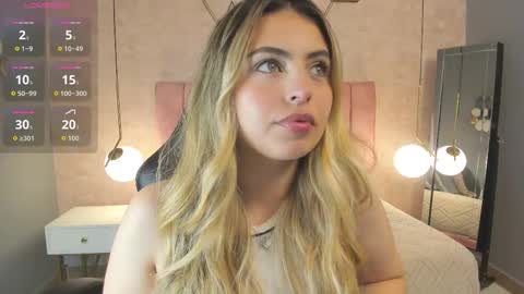 Snapshot of magic_fernanda chatting on 10/13/25, 09:26 Fer online show from 10/13/25, 09:26