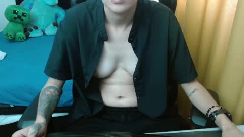 Snapshot of magic_jadee chatting on 05/08/26, 05:18 Jade online show from 05/08/26, 05:18