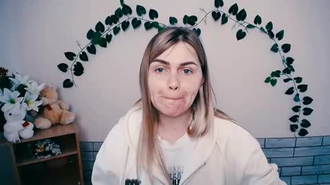Snapshot of magic_katarina_ chatting on 03/12/25, 07:02 magic_katarina_ online show from 03/12/25, 07:02