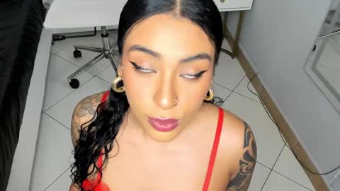 Snapshot of magic_marg chatting on 01/13/25, 08:48 Marge online show from 01/13/25, 08:48