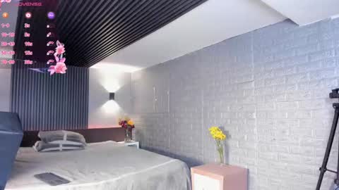 Snapshot of magic_marg chatting on 10/01/25, 07:53 Marge online show from 10/01/25, 07:53