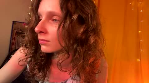 Snapshot of magic_mini_moon chatting on 01/15/25, 12:09 Mikky or Moon online show from 01/15/25, 12:09