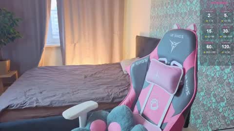 Merry online show from 04/07/26, 01:28