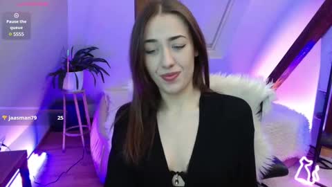 Zooey online show from 03/03/25, 07:39