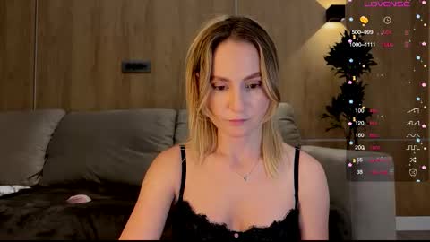 magicpeaach online show from 02/11/25, 05:07