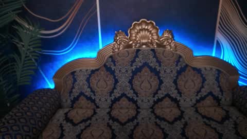 Emily online show from 11/04/25, 06:34