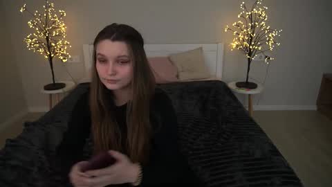 Emily online show from 11/13/25, 03:33