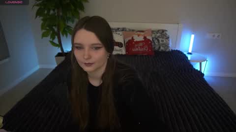 Emily online show from 02/05/26, 07:13