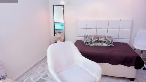 Venus online show from 11/06/25, 11:26