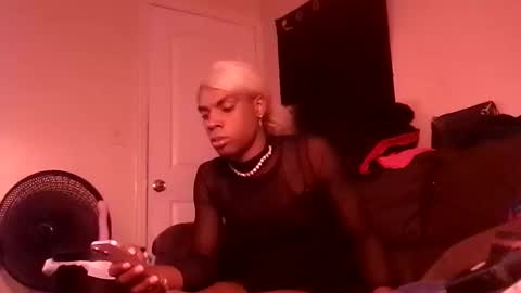 magiicboo online show from 10/17/25, 07:44