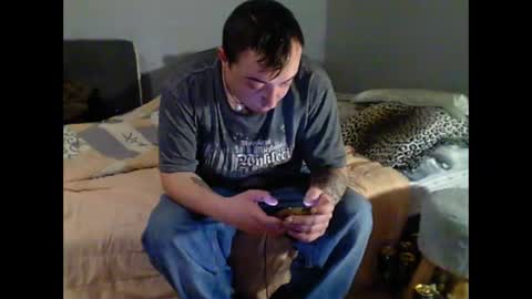 Snapshot of magru1973 chatting on 11/28/25, 03:58 magru1973 online show from 11/28/25, 03:58