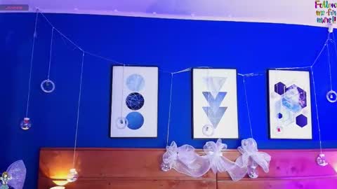 Dani online show from 12/15/25, 11:03