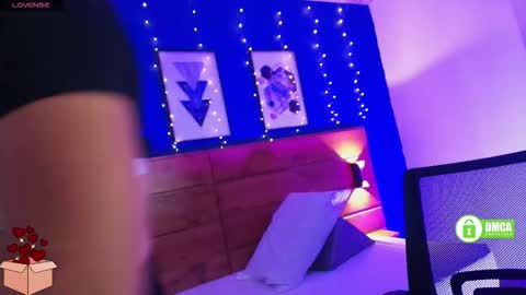 Snapshot of mahia_queen chatting on 02/20/26, 11:11 Dani online show from 02/20/26, 11:11