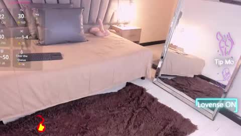 maia_520 online show from 11/20/25, 06:40