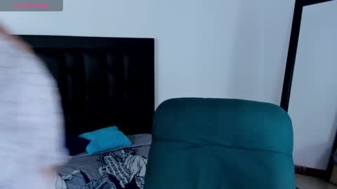 Snapshot of maia_davies chatting on 12/10/24, 03:22 Maia online show from 12/10/24, 03:22