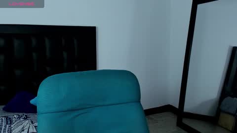 Snapshot of maia_davies chatting on 12/11/24, 12:55 Maia online show from 12/11/24, 12:55