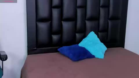 Snapshot of maia_davies chatting on 09/10/25, 11:05 Maia online show from 09/10/25, 11:05