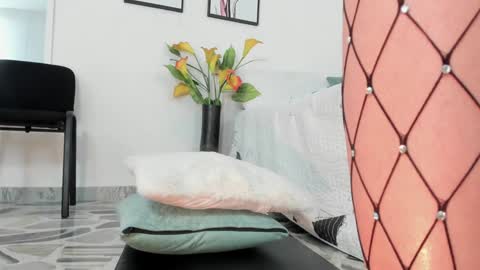 Maia online show from 01/23/25, 03:22