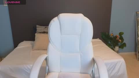 Maiaa Ruiz  online show from 02/28/25, 01:03