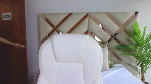 Maiaa Ruiz  online show from 03/10/25, 01:21