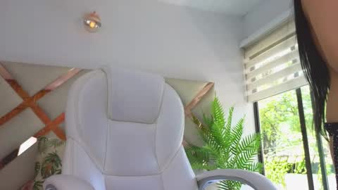 Maiaa Ruiz  online show from 03/10/25, 04:25