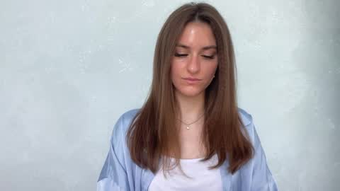 Snapshot of maiabarthe chatting on 05/15/26, 08:43 M I A online show from 05/15/26, 08:43