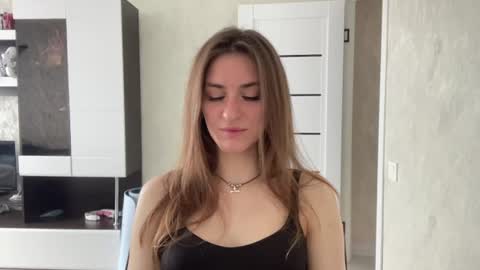 Snapshot of maiabarthe chatting on 07/12/26, 08:05 M I A online show from 07/12/26, 08:05