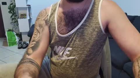 maialinofriuli online show from 11/29/25, 05:16