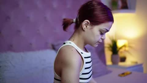  Maia  online show from 03/29/26, 08:42