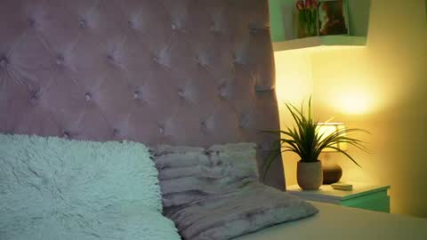  Maia  online show from 04/06/26, 10:00