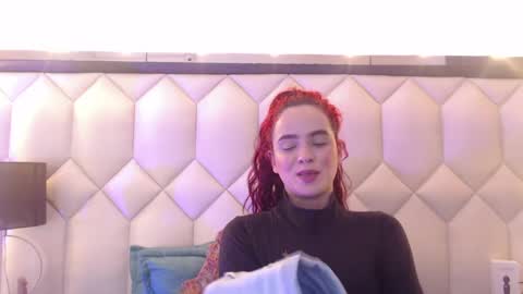 Maia  online show from 02/14/25, 12:41