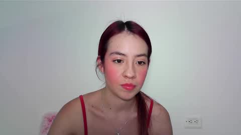 Snapshot of maiarosse_ chatting on 01/12/25, 02:24 MaiaRosse  online show from 01/12/25, 02:24