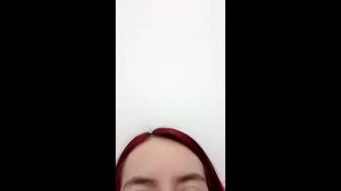 Snapshot of maiarosse_ chatting on 02/23/25, 02:51 MaiaRosse  online show from 02/23/25, 02:51