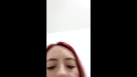 Snapshot of maiarosse_ chatting on 03/01/25, 04:47 MaiaRosse  online show from 03/01/25, 04:47