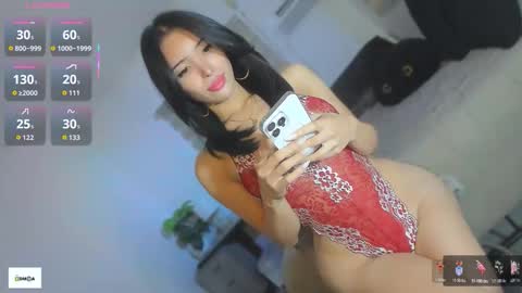 Snapshot of maiashots346 chatting on 12/15/25, 12:48 MAIA online show from 12/15/25, 12:48