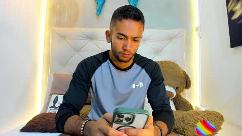 maicolparker0 online show from 04/23/26, 01:24