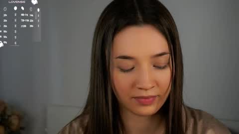 Snapshot of maidabuoy chatting on 03/12/25, 04:41 Lucy online show from 03/12/25, 04:41