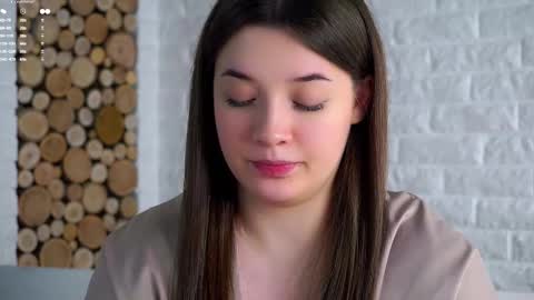 Snapshot of maidabuoy chatting on 02/03/26, 06:40 Lucy online show from 02/03/26, 06:40