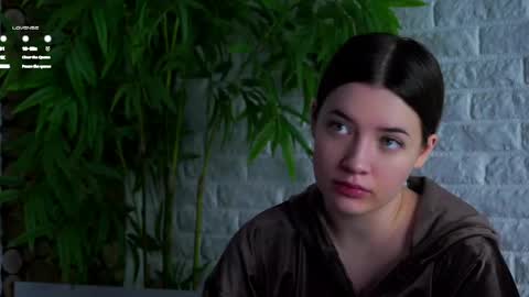 Lucy online show from 04/28/26, 01:37