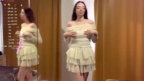 Elina online show from 10/05/25, 07:17