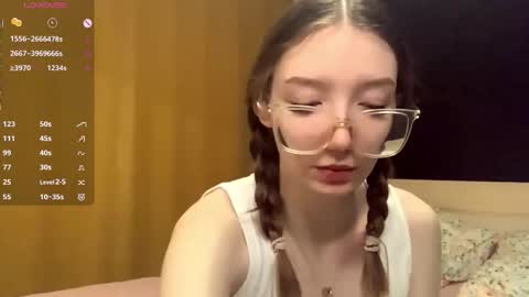 Elina online show from 10/25/25, 08:33