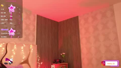 Snapshot of maiily_tay chatting on 02/27/26, 12:05 maiily_tay online show from 02/27/26, 12:05