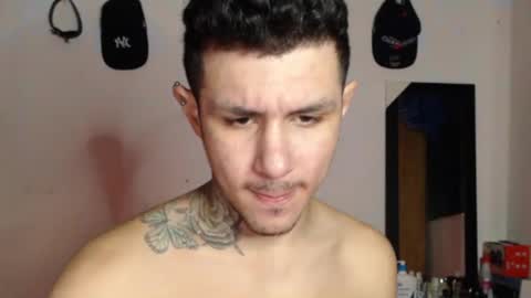 Snapshot of maikjameshot chatting on 11/28/25, 06:38 maikjameshot online show from 11/28/25, 06:38