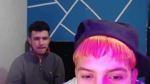 Snapshot of maikjameshot chatting on 12/16/25, 06:07 maikjameshot online show from 12/16/25, 06:07