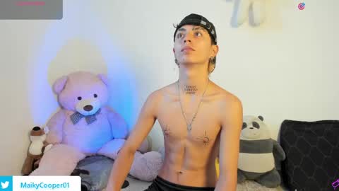 Snapshot of maiky_cooper01 chatting on 05/10/26, 03:06 maiky_cooper01 online show from 05/10/26, 03:06